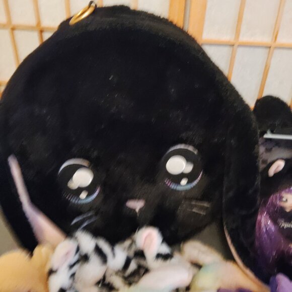 LOT OF 17 NA! NA! NA! SURPRISE DOLLS~BEDROOM BACKBACK~BLACK BUNNY CASE~11" TEENS - Picture 7 of 10